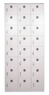 Casillero de PVC con 24 puertas en 3 columnas de 8 puertas cada una. 2