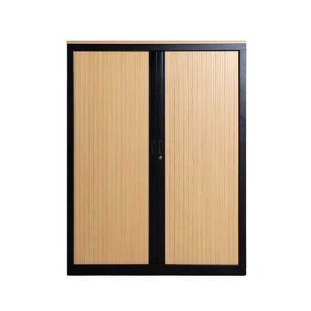 Armario con persiana en aspecto de madera en PVC